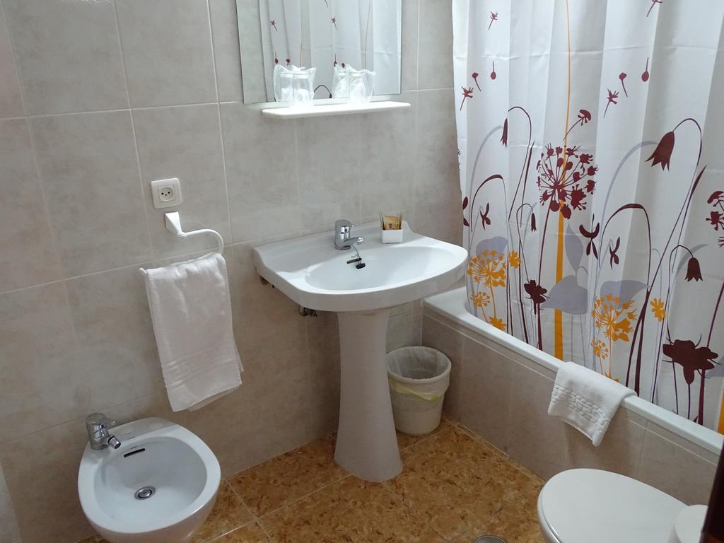 Hostal Argentina Caceres Ngoại thất bức ảnh